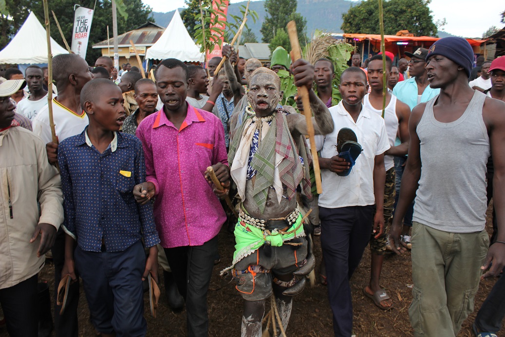 Watuwa leads Khabeli and Gidudu and moral boostersbashinisi as they began the Khushina Imbalu rite